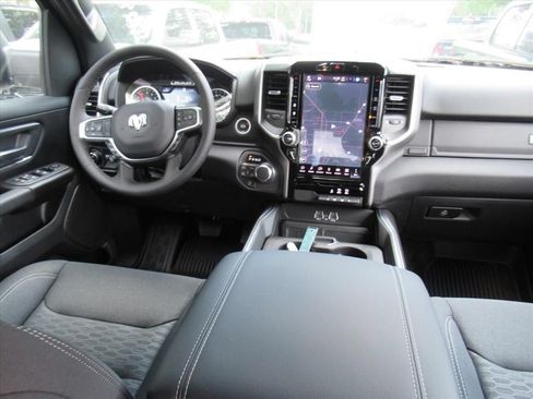 New 2026 RAM 1500 Big Horn AWD/4WD image 13