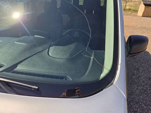 Used 2021 Ford Transit Connect XLT FWD image 17
