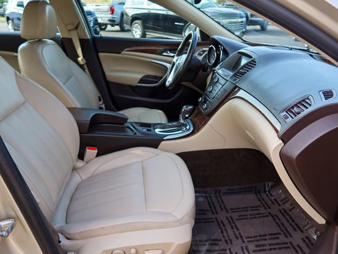 Used 2013 Buick Regal Premium FWD image 17