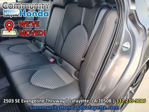 Used 2022 Toyota Camry SE FWD image 35