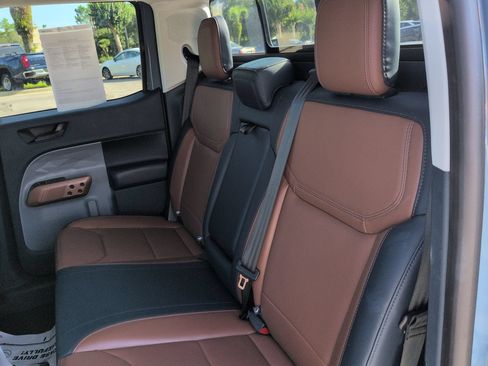 Used 2022 Ford Maverick Lariat w/ Lariat Luxury Package FWD image 13