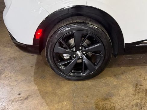 Used 2023 Buick Envision Essence w/ Sport Touring Package FWD image 6