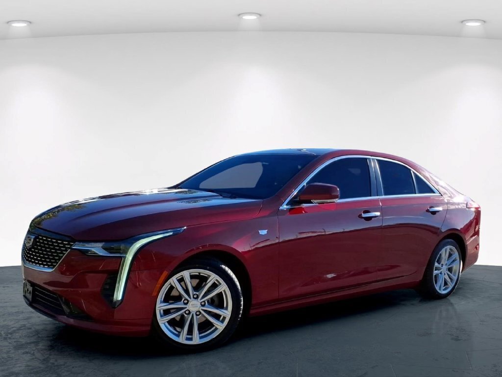 Used 2020 Cadillac CT4 Luxury w/ Sun And Sound Package RWD image 2
