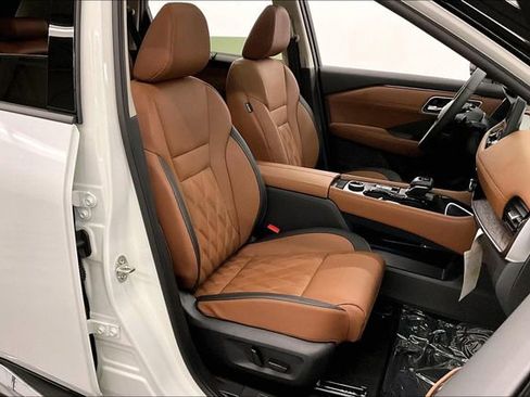 New 2026 Nissan Rogue Platinum w/ Platinum Premium Package image 34