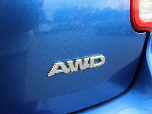 Used 2012 Suzuki SX4 AWD Hatchback image 9