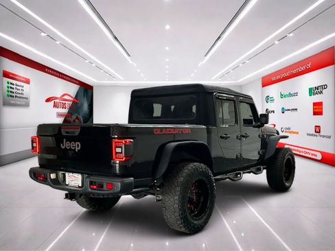 Used 2020 Jeep Gladiator Rubicon AWD/4WD image 7