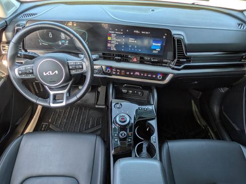 Used 2023 Kia Sportage EX image 14