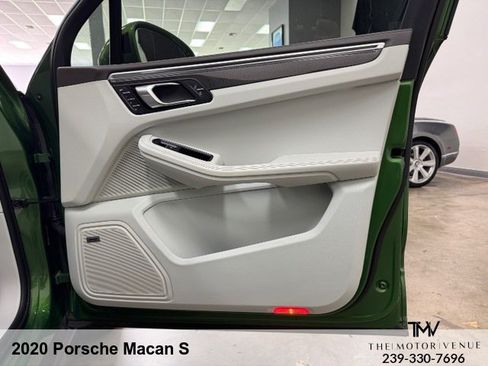 Used 2020 Porsche Macan S AWD/4WD image 33