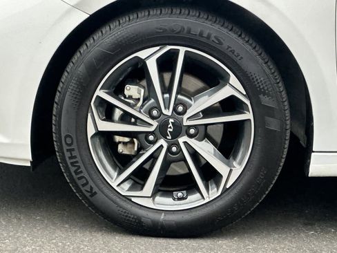 Used 2024 Kia Forte LXS image 33