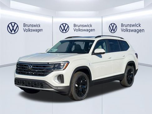 New 2026 Volkswagen Atlas SE AWD/4WD image 1