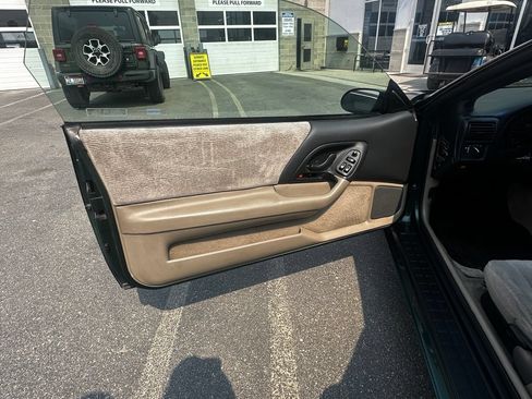 Used 1997 Chevrolet Camaro LT RWD image 11