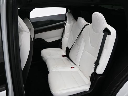 Used 2023 Tesla Model X AWD/4WD image 25