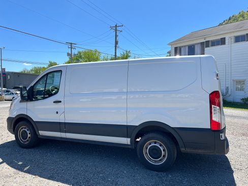 Used 2020 Ford Transit 150 Low Roof RWD image 6