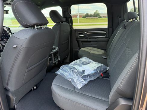 New 2026 RAM 2500 Big Horn AWD/4WD image 15
