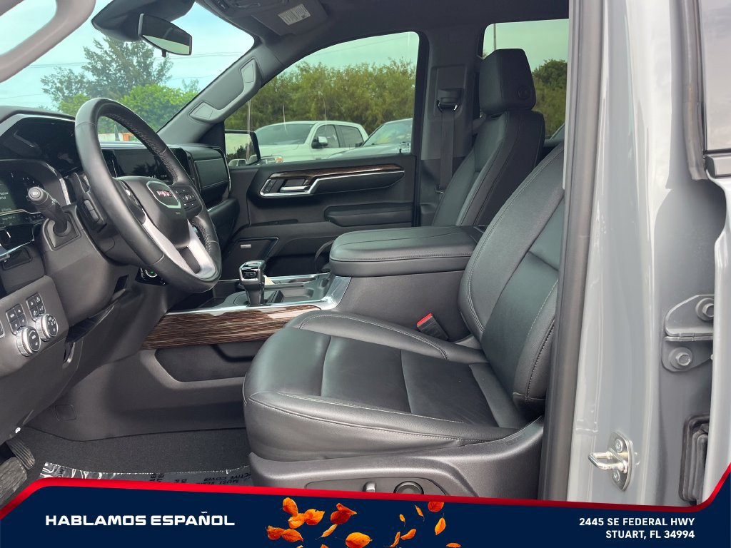 Used 2024 GMC Sierra 1500 Elevation w/ Elevation Premium Package AWD/4WD image 9