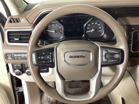 Used 2021 GMC Yukon Denali w/ LPO, Illumination Package AWD/4WD image 21