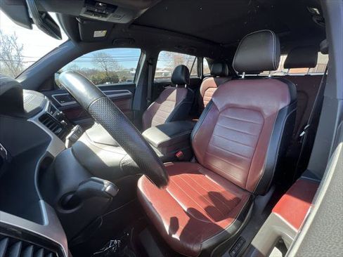 Used 2022 Volkswagen Atlas Cross Sport SEL Premium R-Line image 11