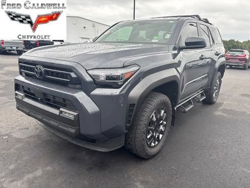 Used 2026 Toyota 4Runner SR5 AWD/4WD image 3