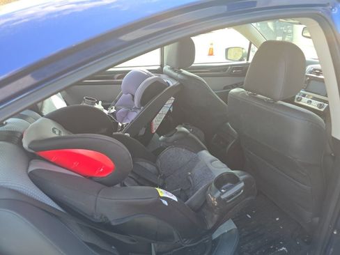 Used 2017 Subaru Legacy 2.5i Sport image 9