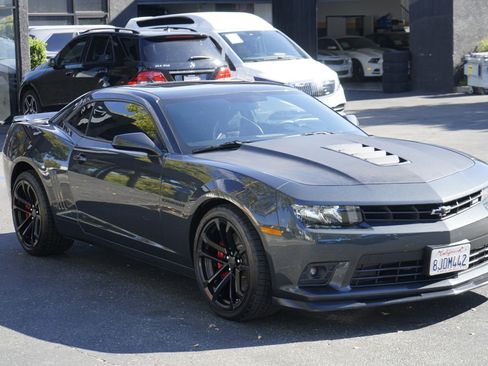 Used 2015 Chevrolet Camaro SS w/ SS Performance Package image 6