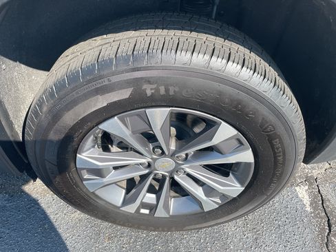 Used 2026 Chevrolet Equinox LT w/ Convenience Package II FWD image 7