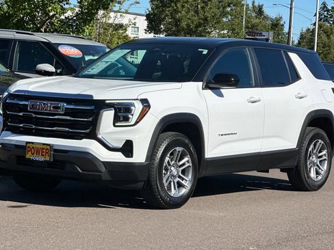 Used 2025 GMC Terrain Elevation FWD image 8