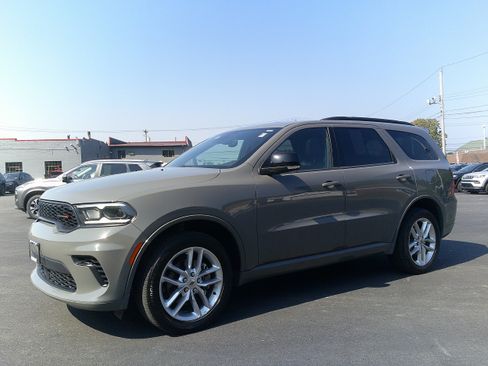 Used 2024 Dodge Durango GT AWD/4WD image 2