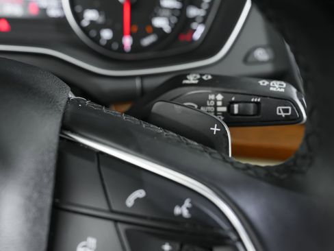 Certified 2023 Audi Q5 2.0T Premium w/ Convenience Package image 34