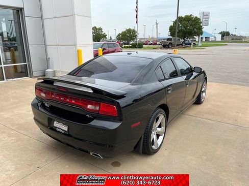 Used 2014 Dodge Charger R/T RWD image 5