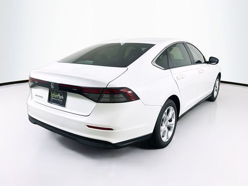 Used 2025 Honda Accord LX image 9