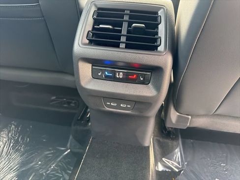 New 2026 Volkswagen Tiguan SEL R-Line AWD/4WD image 31