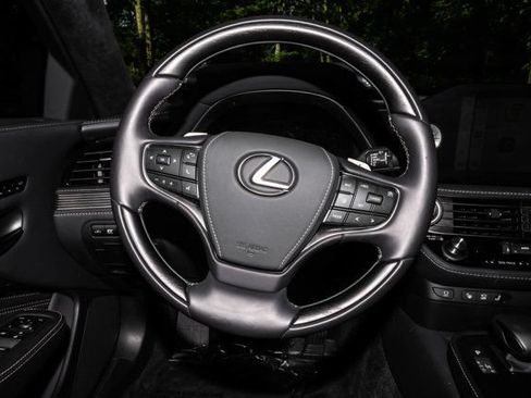 Used 2023 Lexus LS 500h AWD w/ Luxury Package image 18
