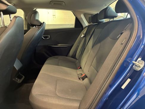 Used 2025 Kia K4 LXS image 23