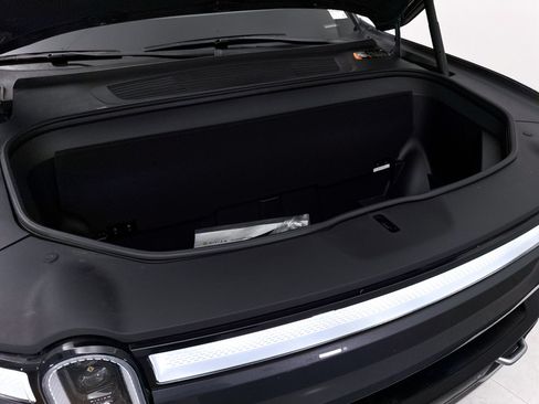 Used 2023 Rivian R1S Adventure AWD/4WD image 30