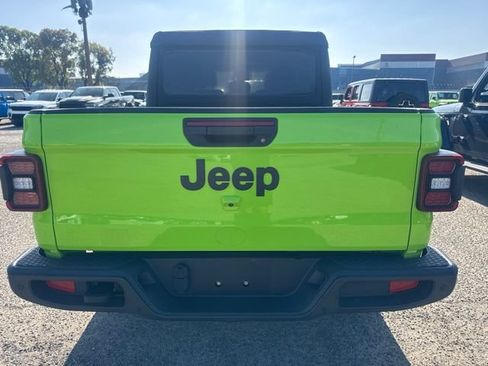 Used 2021 Jeep Gladiator Sport AWD/4WD image 6