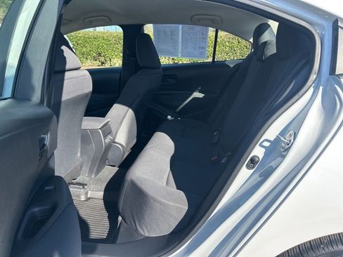 Used 2025 Toyota Corolla LE image 14