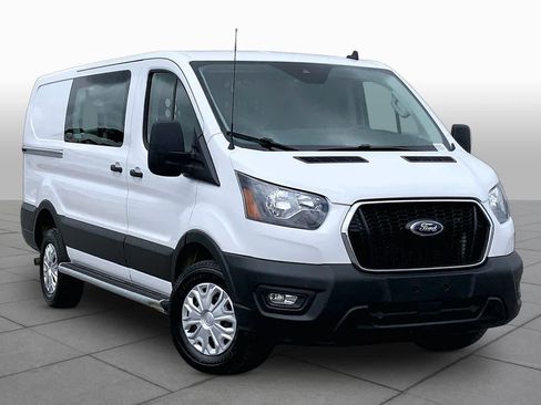Certified 2025 Ford Transit 250 Low Roof w/ Exterior Upgrade Package RWD image 3