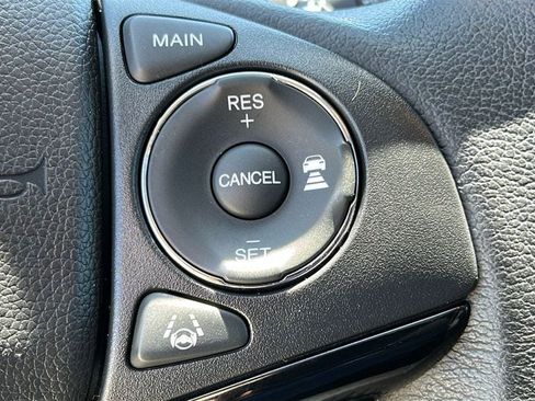 Used 2021 Honda HR-V EX-L image 13