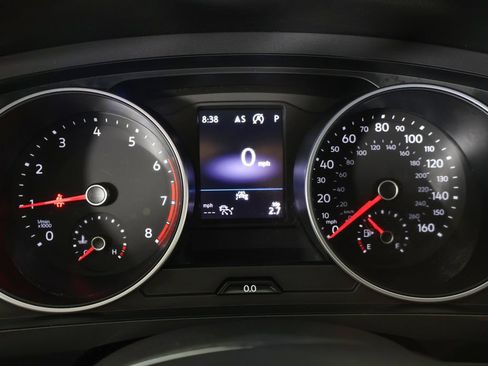 Used 2021 Volkswagen Tiguan SE AWD/4WD image 40