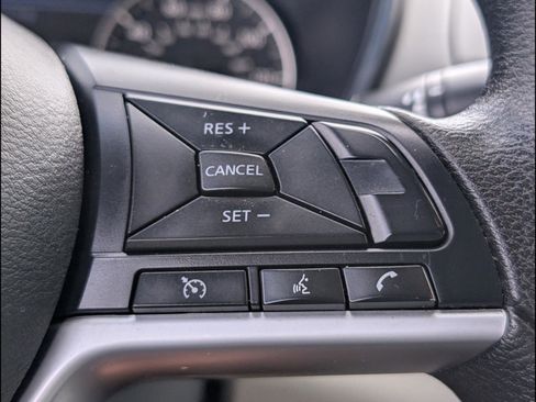 Used 2022 Nissan Altima 2.5 SV image 16