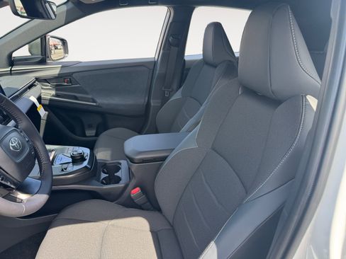 New 2026 Toyota C-HR AWD/4WD image 9