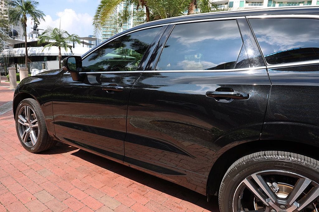 Used 2019 Volvo XC60 T5 Momentum w/ Multimedia Package AWD/4WD image 23