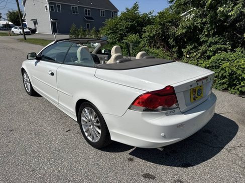 Used 2009 Volvo C70 T5 FWD image 21