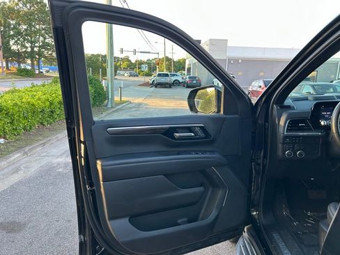 Used 2025 Chevrolet Tahoe LT AWD/4WD image 5