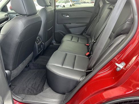 Certified 2025 Nissan Rogue SL image 14