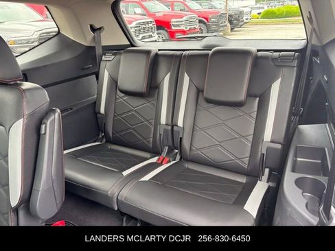 Used 2024 Volkswagen Atlas Peak Edition SE AWD/4WD image 21