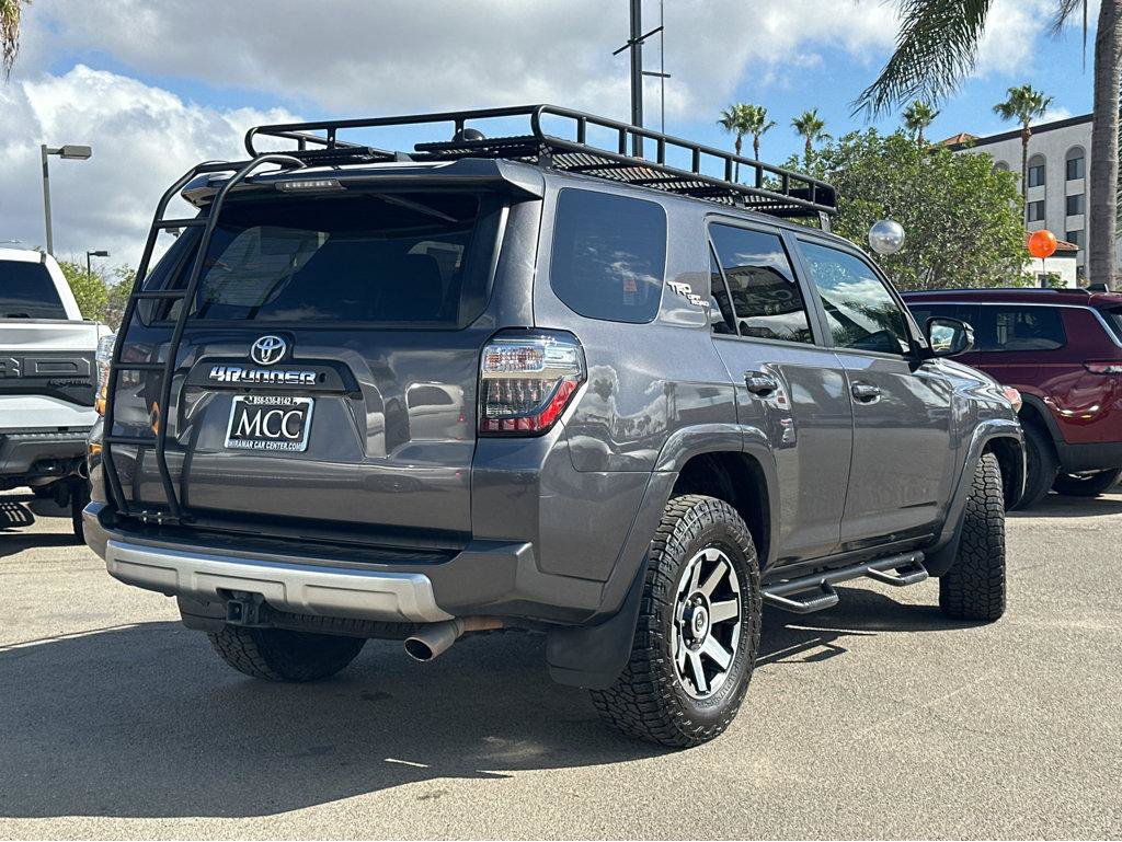 Used 2018 Toyota 4Runner TRD Off-Road Premium AWD/4WD image 13