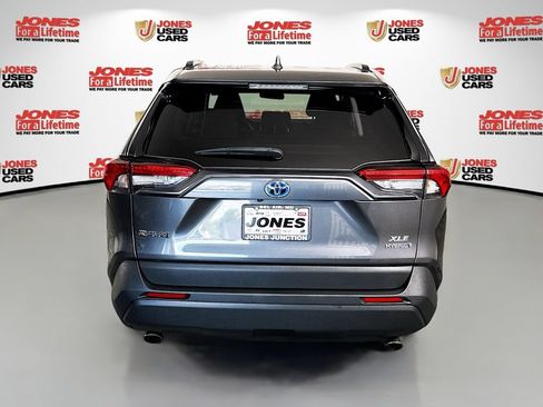 Used 2023 Toyota RAV4 XLE AWD/4WD image 15