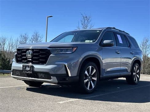 Used 2023 Honda Pilot Touring image 21