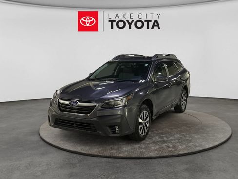 Used 2021 Subaru Outback Premium AWD/4WD image 1